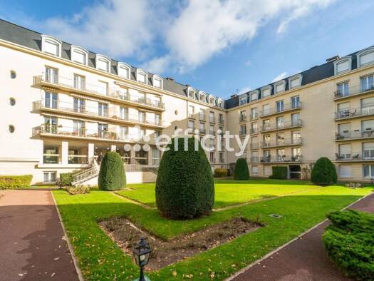 Appartement à vendre 799 000 € 7 pièces 4 chambres 149 m² Étage 2/5 Chantiers Versailles 78000