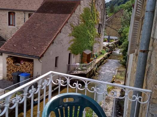 Boutique à vendre Fonds de commerce 88 500 € 300 m² de surface de vente Lons-le-Saunier 39000