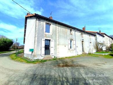Maison à vendre 126 500 € 4 pièces 2 chambres 105 m² 2 557 m² de terrain Beaulieu-sous-Parthenay 79420