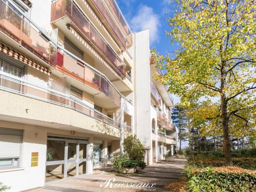 Appartement à vendre 295 000 € 5 pièces 3 chambres 92,2 m² Étage 1/5 Dijon 21000