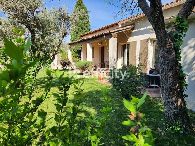 Maison à vendre 569 000 € 6 pièces 4 chambres 165 m² 736 m² de terrain Graveson 13690