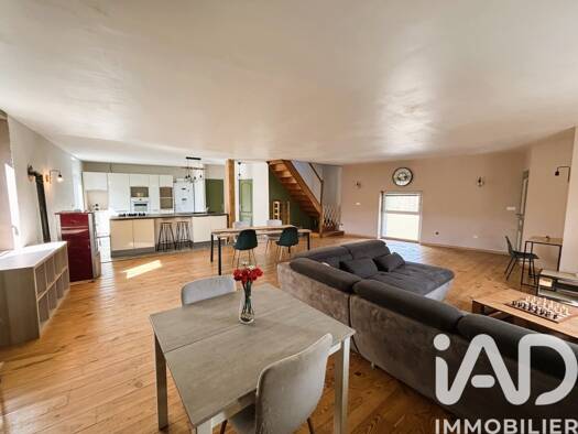 Maison à vendre 210 000 € 5 pièces 4 chambres 124 m² 325 m² de terrain Pressins 38480