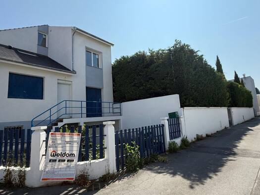 Maison à louer 2 650 € 5 pièces 4 chambres 110 m² Village Doumer Carrières-sur-Seine 78420