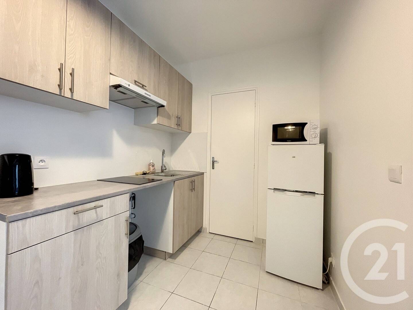 Maison à louer, 22m², IVRY SUR SEINE