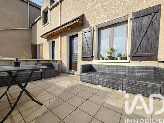 Triplex à vendre 149 000 € 4 pièces 3 chambres 69,5 m² RDC/1 Pussay 91740