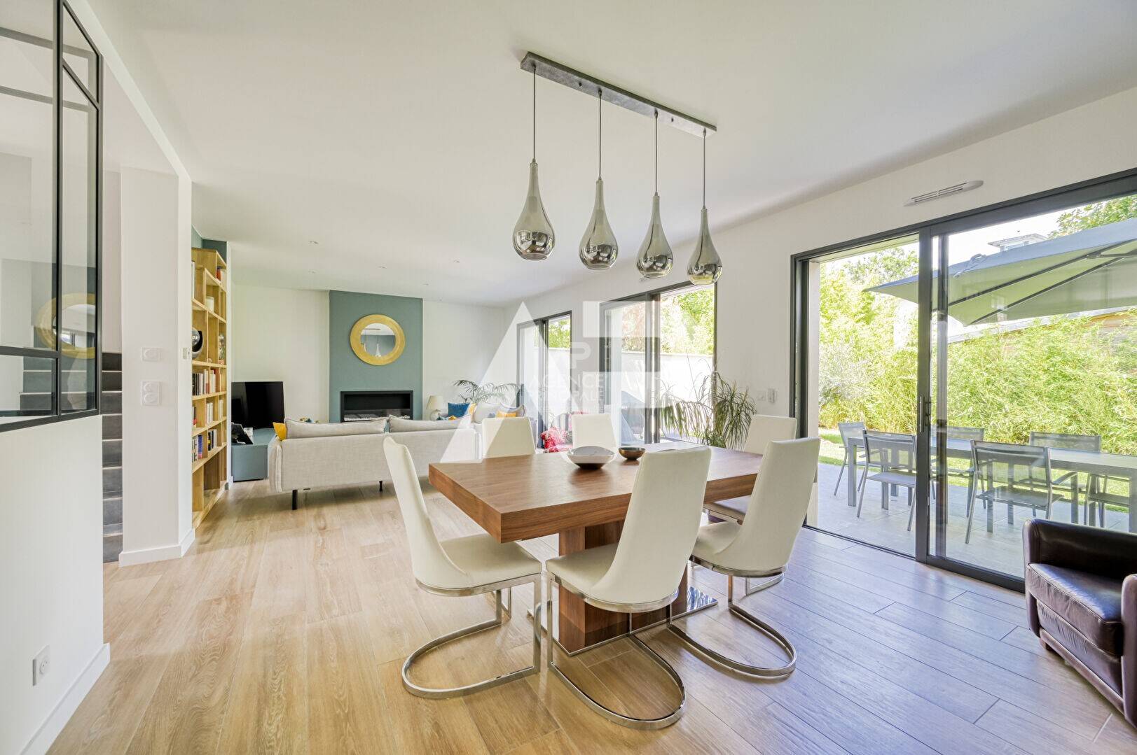 Maison à vendre, 200m², SEVRES