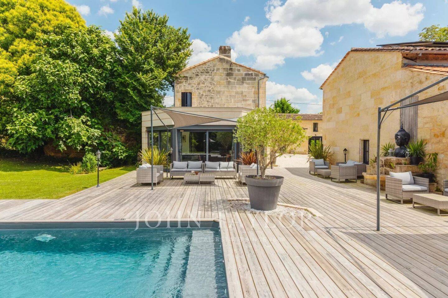 Maison à vendre, 500m², PRIGNAC ET MARCAMPS