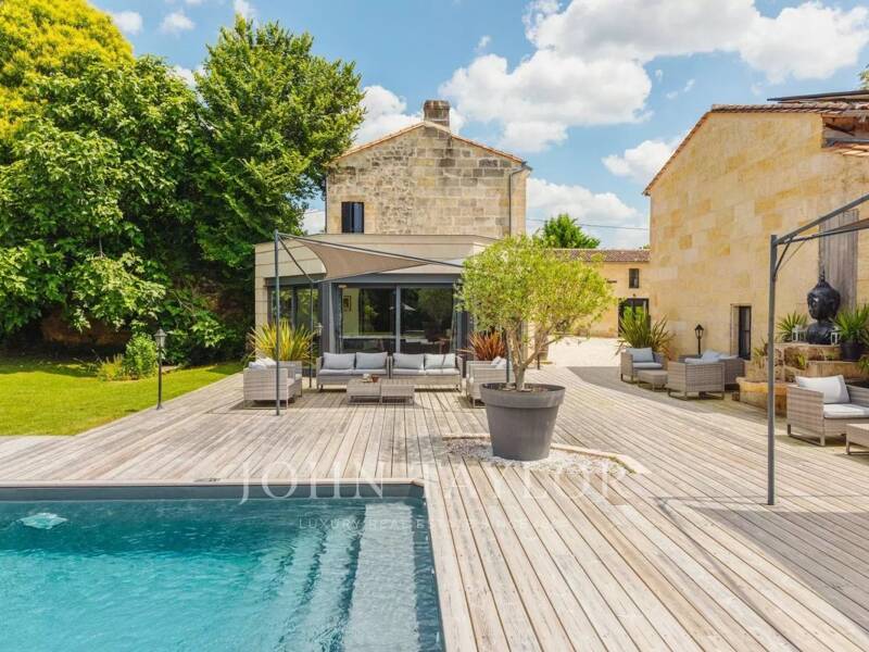 Maison à vendre, 500m², PRIGNAC ET MARCAMPS