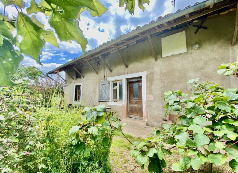 Maison à vendre 114 000 € 3 pièces 2<br/>chambres 78 m²<br/>superficie 2 103 m²<br/>terrain Sermoyer 01190