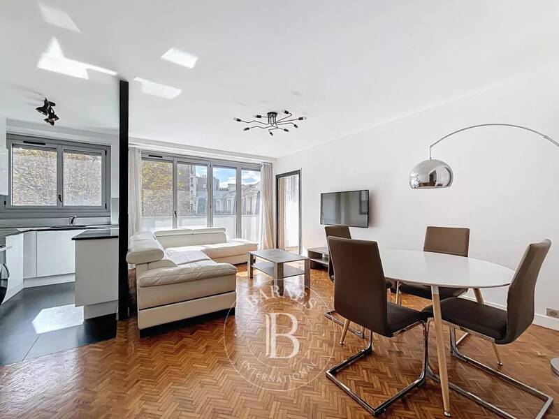 Maison à louer, 80m², PARIS 16E