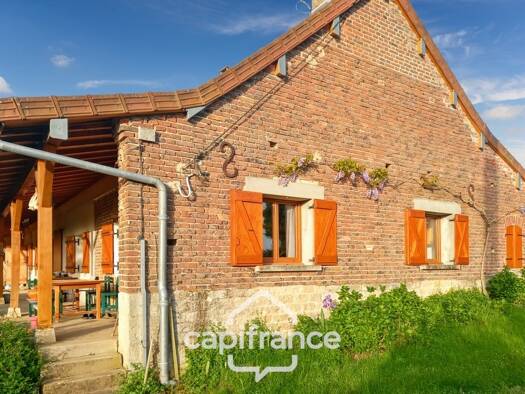 Maison à vendre 220 500 € 6 pièces 4 chambres 170 m² 12 807 m² de terrain Beaurepaire-en-Bresse 71580