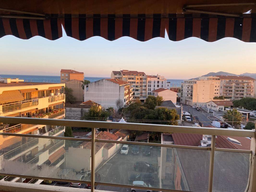 Maison à louer, 65m², CANNES