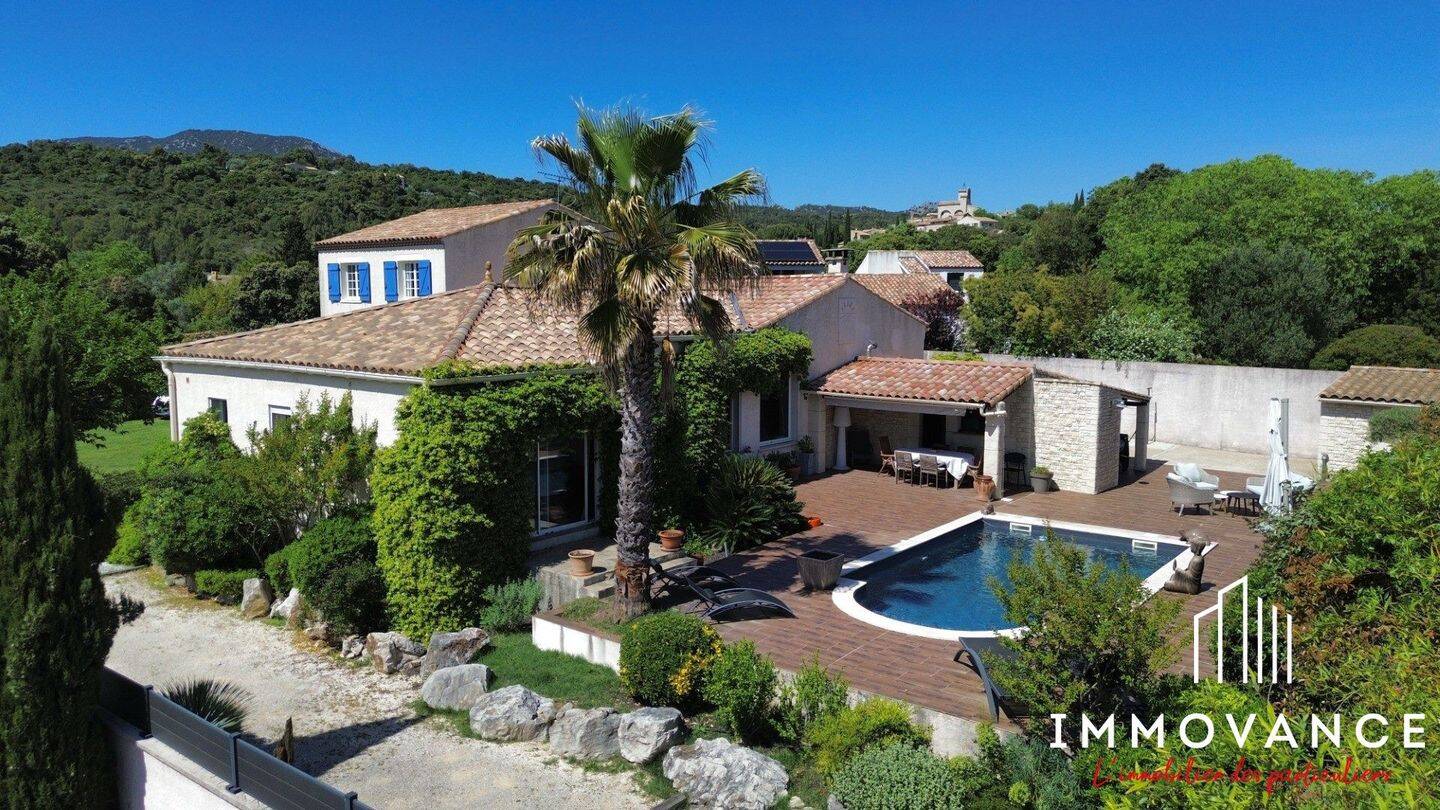 Maison à vendre, 250m², SAINT MATHIEU DE TREVIERS