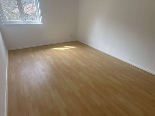 Appartement à louer 590 € 3 pièces 2 chambres 62,3 m² Étage 2/2 Oiselet la Grive Bourgoin-Jallieu 38300