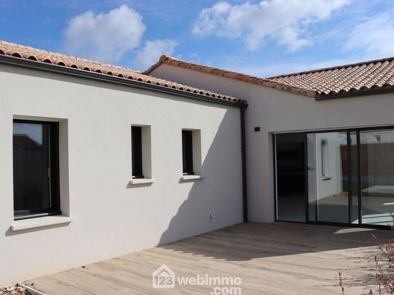 Maison à vendre, 120m², SAINT HILAIRE LA FORET
