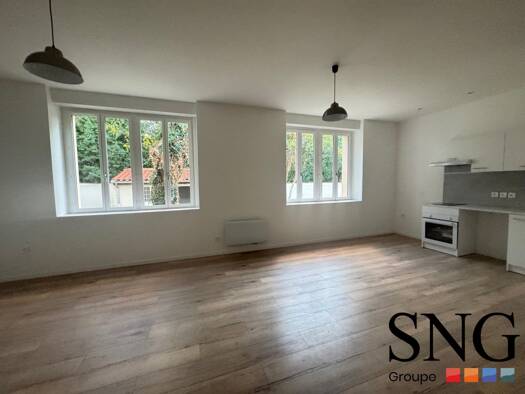 Appartement à louer 599 € 3 pièces 2 chambres 61,6 m² RDC République Mazamet 81200