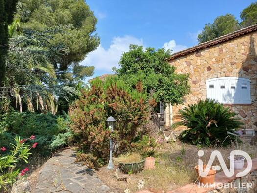 Maison à vendre 850 000 € 5 pièces 3 chambres 158,3 m² 1 010 m² de terrain Saint Aygulf Fréjus 83370
