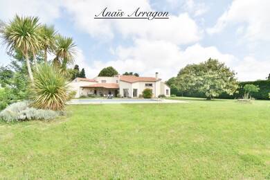 Villa à vendre 372 000 € 6 pièces 5 chambres 275 m² 2 672 m² de terrain Sainte Catherine Villeneuve-sur-Lot 47300