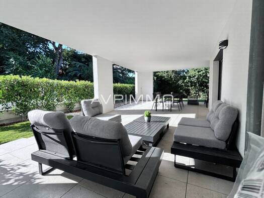 Appartement à vendre 770 000 € 3 pièces 3 chambres 71,21 m² RDC Les Lecques-Banette-Bourrasque-Pradeaux Saint-Cyr-sur-Mer 83270