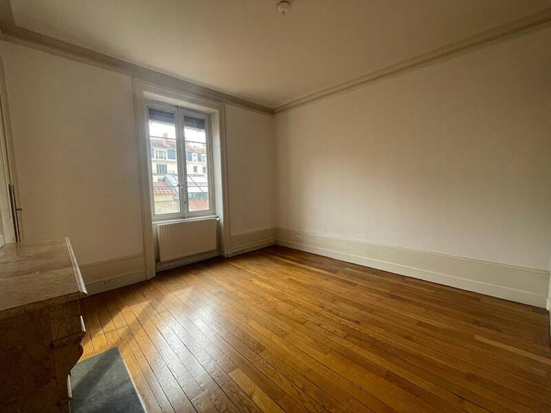 Maison à louer, 74m², LYON 3E