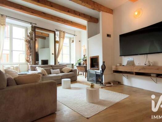 Appartement à vendre 219 000 € 4 pièces 3 chambres 108 m² Étage 1/3 Centre Est Sud La Tour-du-Pin 38110