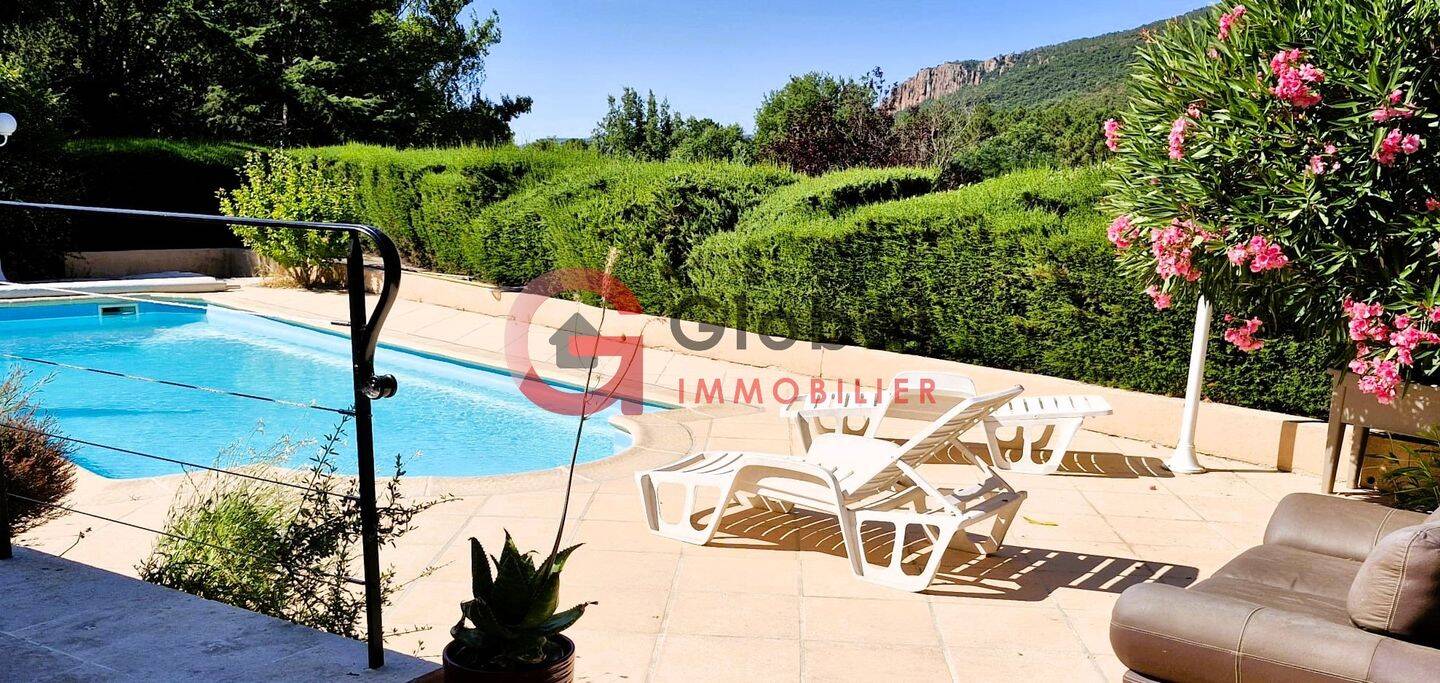 Maison à vendre, 115m², BAGNOLS EN FORET