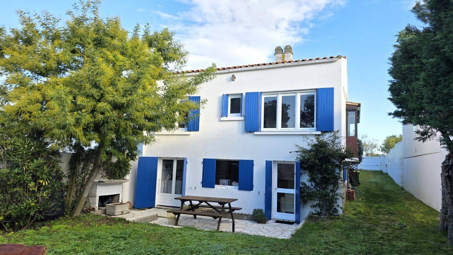 Maison à vendre, 189m², LA BREE LES BAINS
