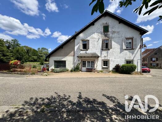 Maison à vendre 137 000 € 8 pièces 5 chambres 228 m² 555 m² de terrain Fénétrange 57930