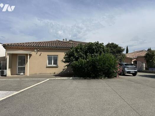 Local commercial à vendre 344 000 € Montélimar 26200