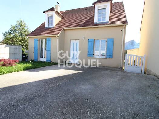 Maison à vendre 289 000 € 6 pièces 4 chambres 104 m² 304 m² de terrain Guignes 77390