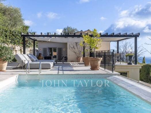 Maison à louer 7 000 € 4 pièces 3 chambres 142 m² 722 m² de terrain Tourrettes-sur-Loup 06140