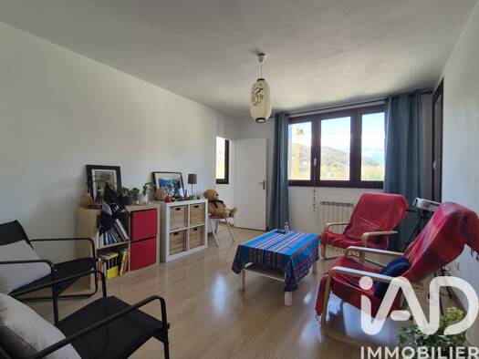 Appartement à vendre 132 000 € 3 pièces 2 chambres 61,1 m² Étage 3/8 Nord Vizille 38220