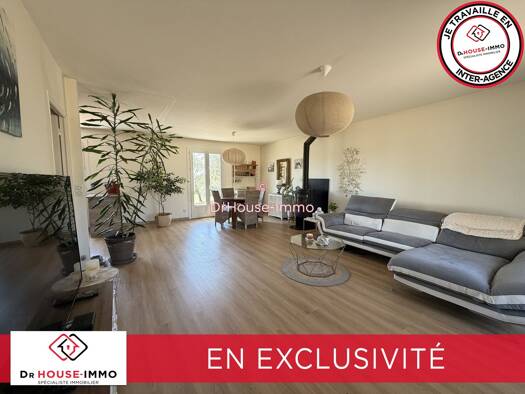 Maison à vendre 179 800 € 4 pièces 3 chambres 88 m² 8 996 m² de terrain La Roche-Chalais 24490