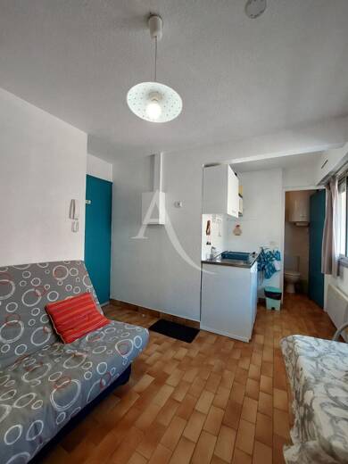 Appartement à louer 305 € 1 pièce 13 m² La Corniche Sete 34200