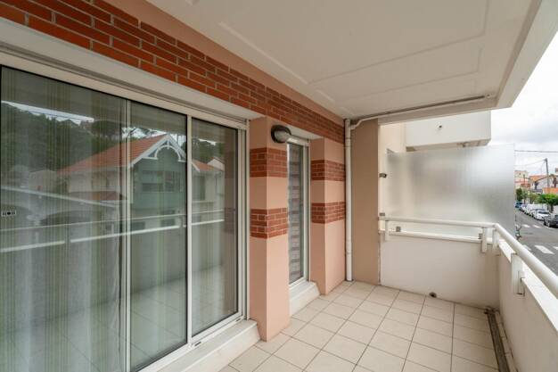 Appartement à louer 1 250 € 3 pièces 2 chambres 79,3 m² Étage 1/4 Ville d'Ete Arcachon 33120