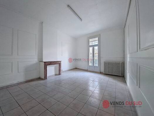Local commercial à louer 590 € 83 m² de surface de vente Ancien Hôpital Béziers 34500