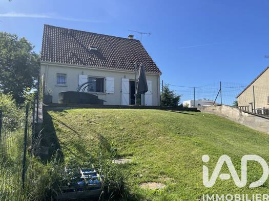 Maison à vendre 189 000 € 4 pièces 3 chambres 87 m² 1 360 m² de terrain La Ferté-Gaucher 77320