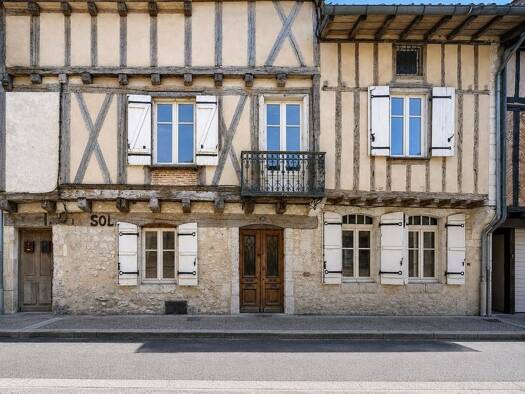 Maison à vendre 180 000 € 8 pièces 6 chambres 241 m² 190 m² de terrain Sainte-Foy-la-Grande 33220