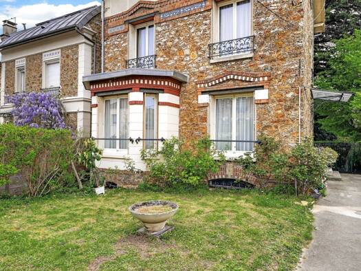 Maison à vendre 1 440 000 € 8 pièces 4 chambres 137 m² 930 m² de terrain La Gare Clamart 92140