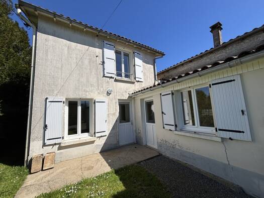 Maison à vendre 90 000 € 4 pièces 2 chambres 70 m² 825 m² de terrain Melle 79500