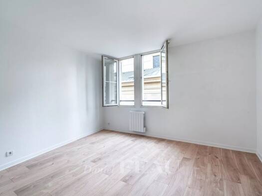 Appartement à louer 3 670 € 7 pièces 5 chambres 142,7 m² 2ème étage Forêt Saint-Germain-en-Laye 78100