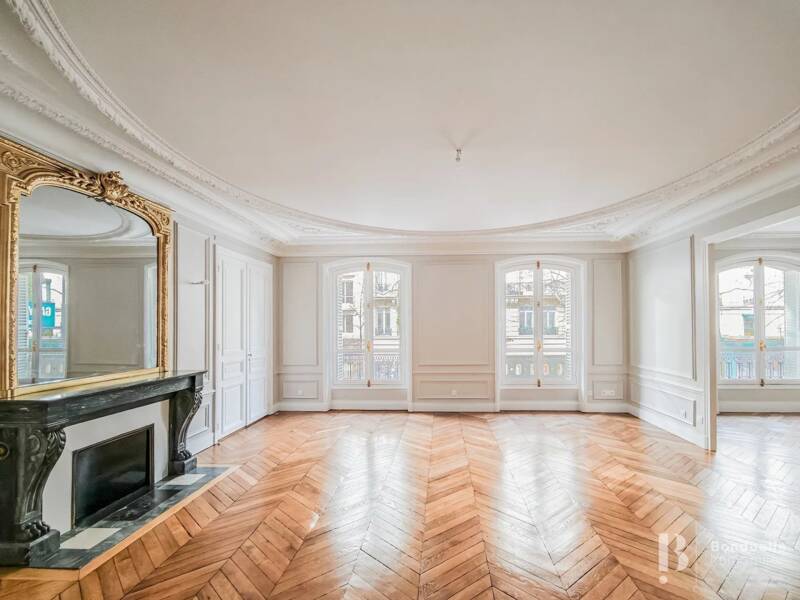 Maison à louer, 260m², PARIS 16E