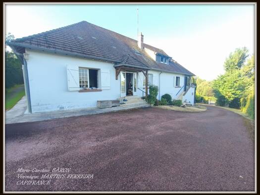Maison à vendre 224 700 € 9 pièces 6 chambres 205 m² 10 000 m² de terrain Saint-Florent-sur-Cher 18400