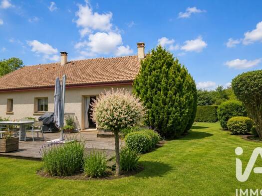 Maison de plain-pied à vendre 235 000 € 5 pièces 2 chambres 110 m² 3 500 m² de terrain Giverville 27560
