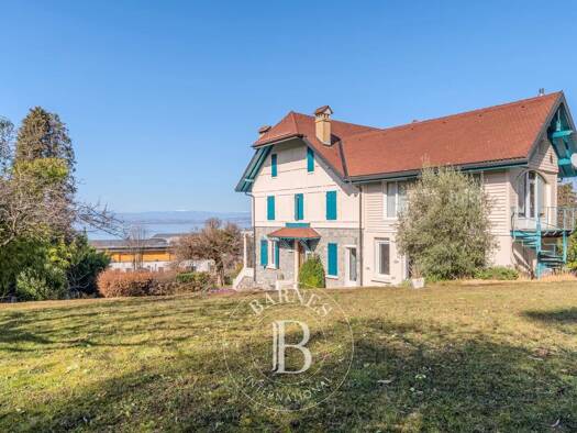 Maison à vendre 1 780 000 € 13 pièces 6 chambres 305,48 m² 2 857 m² de terrain Ville Haute Évian-les-Bains 74500
