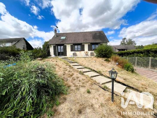 Maison à vendre 195 000 € 4 pièces 3 chambres 95 m² 2 316 m² de terrain Ferrières-en-Gâtinais 45210