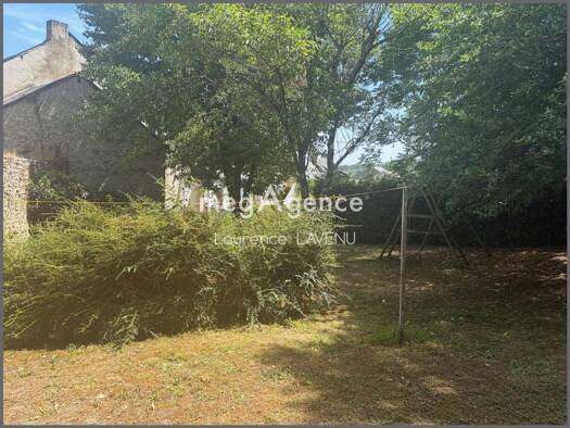 Appartement à vendre 159 000 € 8 pièces 6 chambres 302 m² RDC Argenton-sur-Creuse 36200