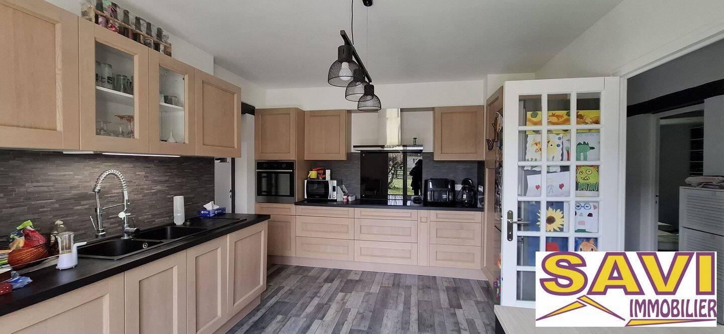 Maison à vendre, 200m², FERRIERES EN GATINAIS