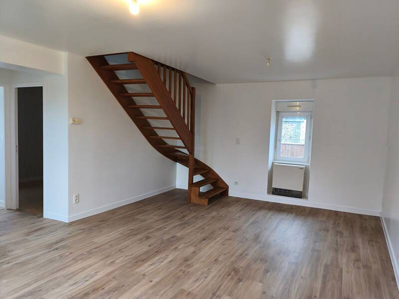 Maison à louer, 57m², SAINT M HERVE