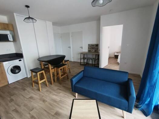Appartement à louer 655 € 2 pièces 1 chambre 39,5 m² Étage 3/4 Forges-Jean Yole La Roche-sur-Yon 85000